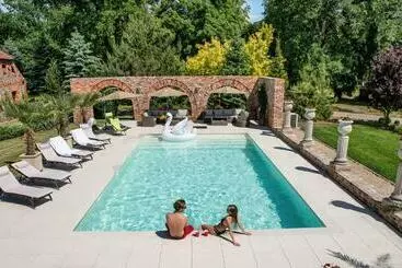 żabi Dwór   Hotel   Restauracja   Spa