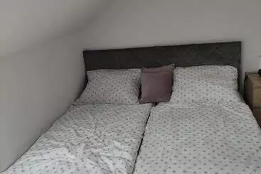 Retkeilymaja Nad Jeziorem Kochle