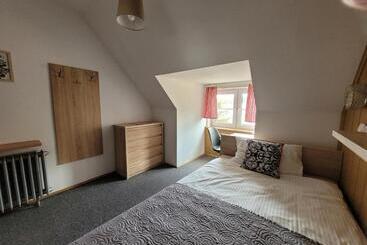 هاستل Zajazd Meran