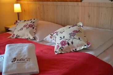 ベッドアンドブレックファースト Jedla Miejsce Gościnne