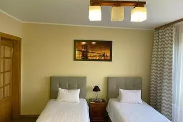 Hotelli Zajazd Nad Sanem