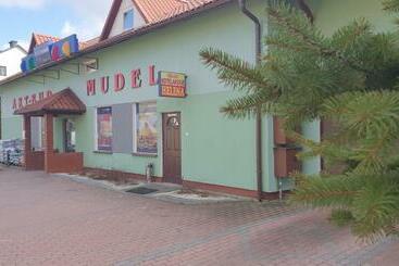 펜션 Usługi Hotelarskie Helena