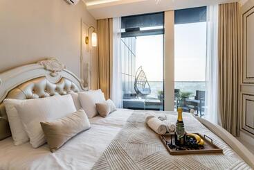 アパートホテル Q18 Apart