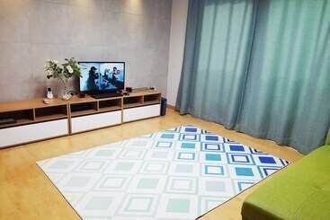 Ostello Lee & No Guesthouse