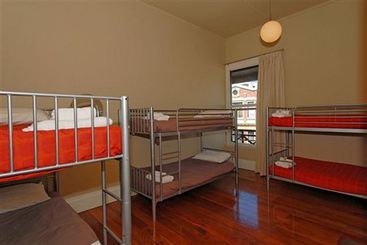 הוסטל The Customhouse