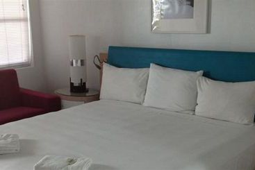 ホテル Santa Barbara Hostel