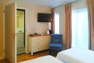 Pensão Thatched Cottage