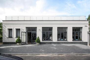 هتل آپارتمان 730 Art House