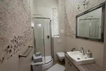 ユースホステル Dworek Hołny