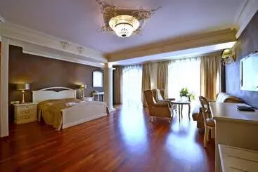 Aamiaismajoitus (B&B) Poduszka Pensjonat Nad Rzeką