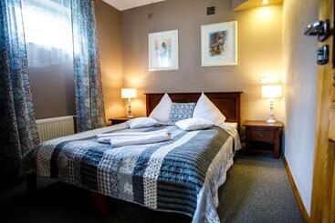 تختخواب و صبحانه Anielski Zakatek Polanczyk