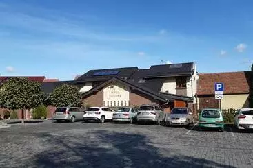 Aamiaismajoitus (B&B) Restauracja I Noclegi Pod Kasztanami