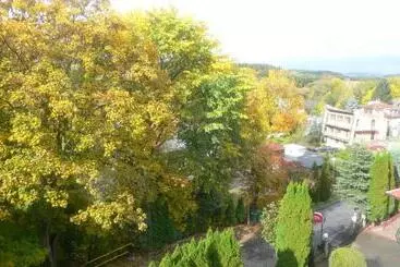 Aamiaismajoitus (B&B) Villa Almira