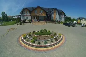 Hotelli Restauracja Rywa Verci