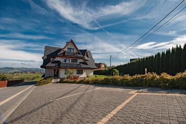 Pensionat Willa Szmaragd   śniadania   Zniżki Na Termy   Sauna   Bilard   Stoki Narciarskie