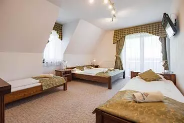 پانسیون Willa Szmaragd   śniadania   Zniżki Na Termy   Sauna   Bilard   Stoki Narciarskie