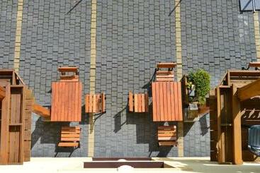 تختخواب و صبحانه Willa Petrus