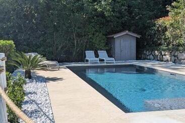 تختخواب و صبحانه Casal Del Pigno