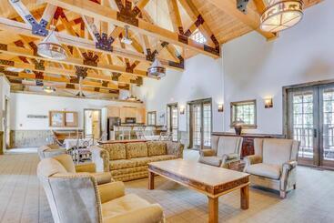 Otel Collins Lake Condo