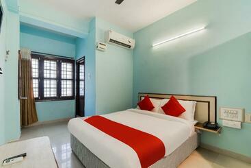 فندق Jayalakshmi