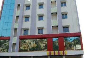 Отель Ksr Grand