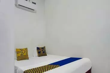 Szálloda Spot On 92154 Nusasari Guest House