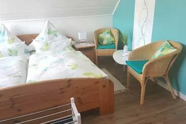 Aamiaismajoitus (B&B) Ferienzimmer Vogelsang