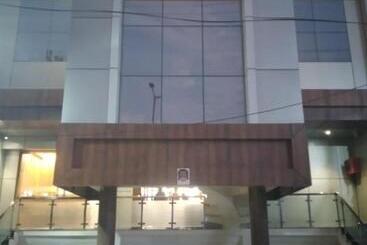 Hôtel Uday Raj By Wb Inn