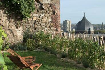 ペンション Bonjour Pierreuse