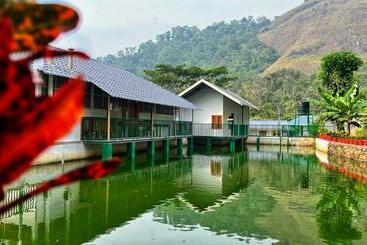 Nedumparayil Farmstay