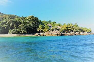 Pensió Anjiabe Lodge