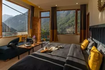 The Hosteller Kasol, Parvati Valley