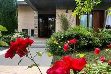 Aamiaismajoitus (B&B) Residenza Borgo San Rocco