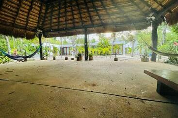 Apartmanszálloda Hanan Pacha