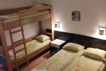 בית מלון כפרי хотел русалка