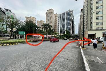 هتل آپارتمان Luxury 1br Unit With Pool At Venice Luxury Residences, Tower Domenico, Mckinley Hill, Taguig City