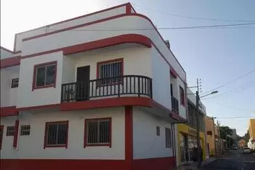 پانسیون Residencial Casa ângela