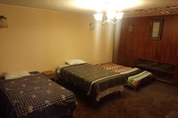 بنسيون Flying House Hostel