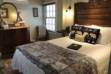 Bed and Breakfast Revere Guest House