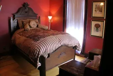 Aamiaismajoitus (B&B) Whiskey Mansion