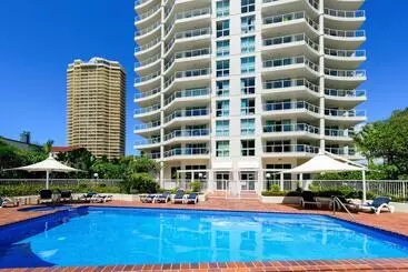 The Crest Apartments