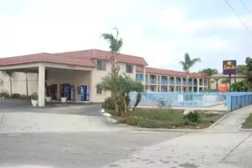 مُتل Westmont Inn Lakeland