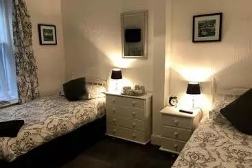 膳宿费 Bridgeside Guest House