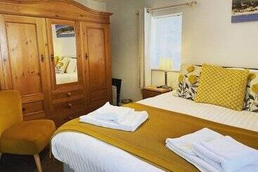 Pensão The Egryn Abersoch Llp