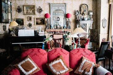 St Benedict   Victorian Bed And Breakfast