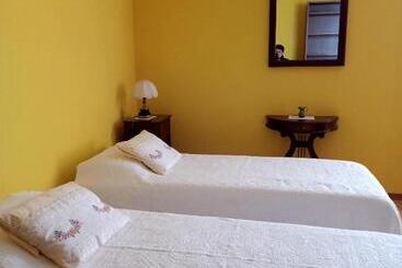 مبيت وإفطار Lily Storie Del Bosco