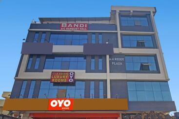 Flagship Hotel R Square