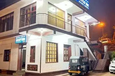 Hotel Caveri Inn
