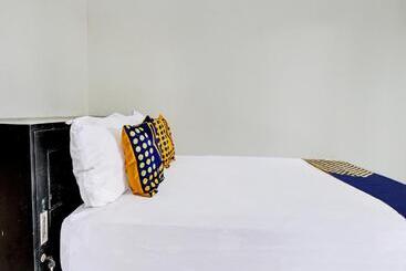 Hotel Spot On 92123 Chikam House Syariah