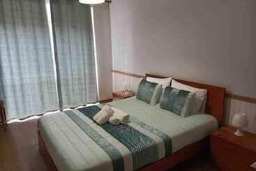 膳宿费 Azores House